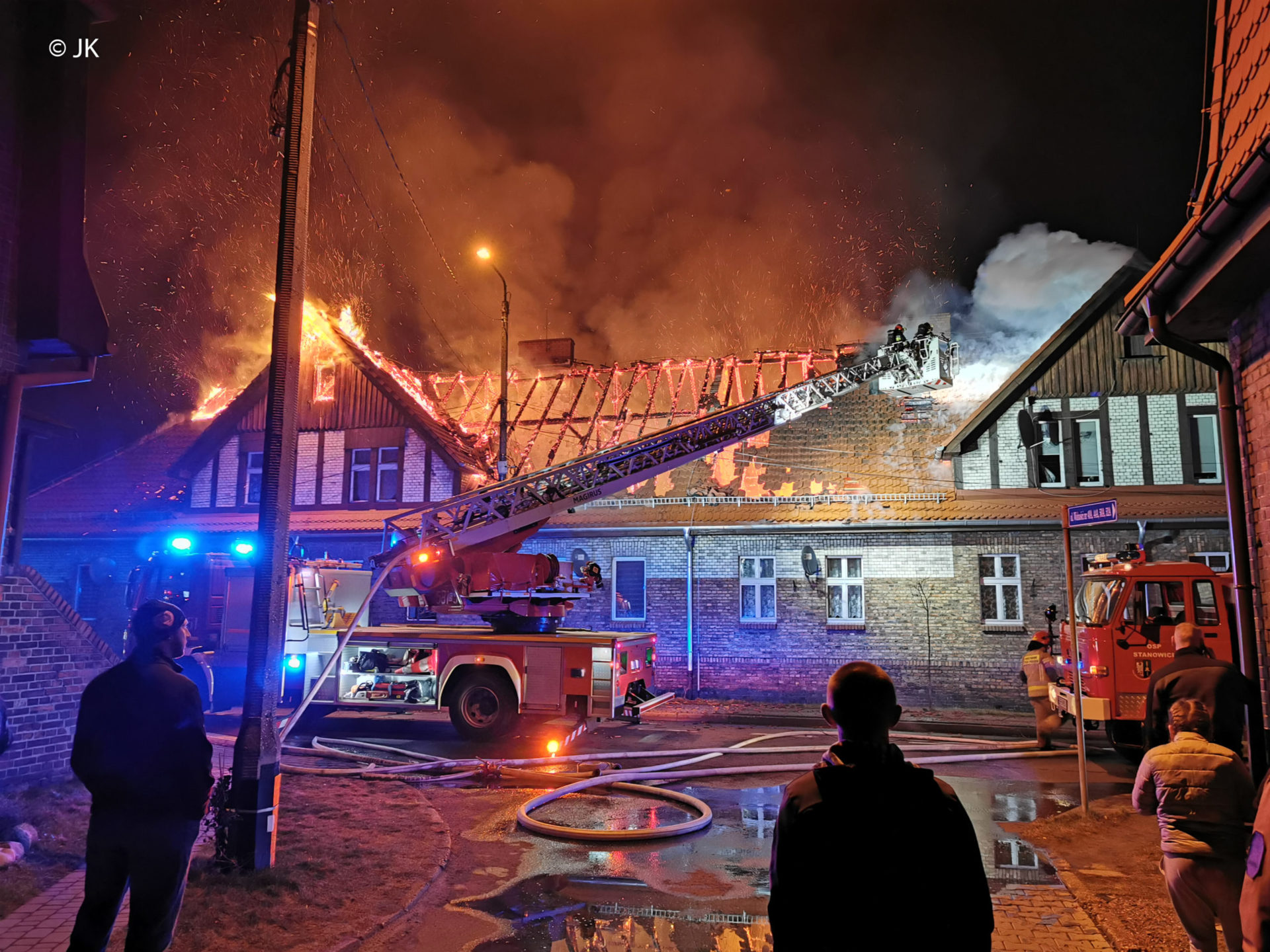 Fundacja JSW dla poszkodowanych w pożarach familoków przekazała 198 000 zł